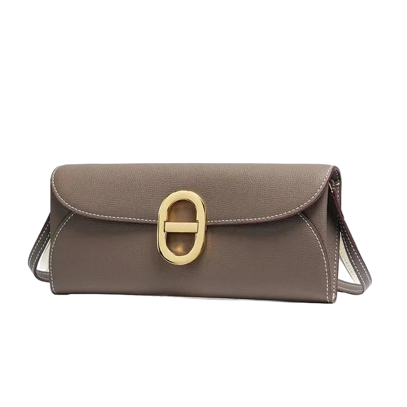Petit sac bandoulière à rabat et fermoir ovale doré