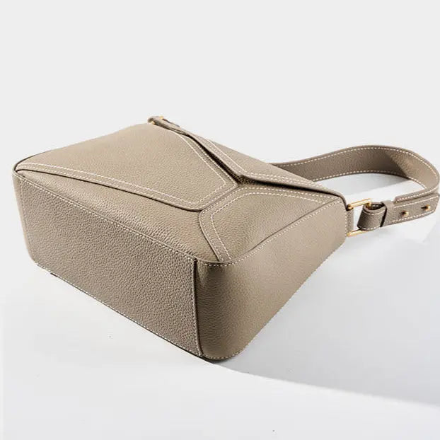 Sac à Main en Cuir Véritable – Design Géométrique MYNELIA