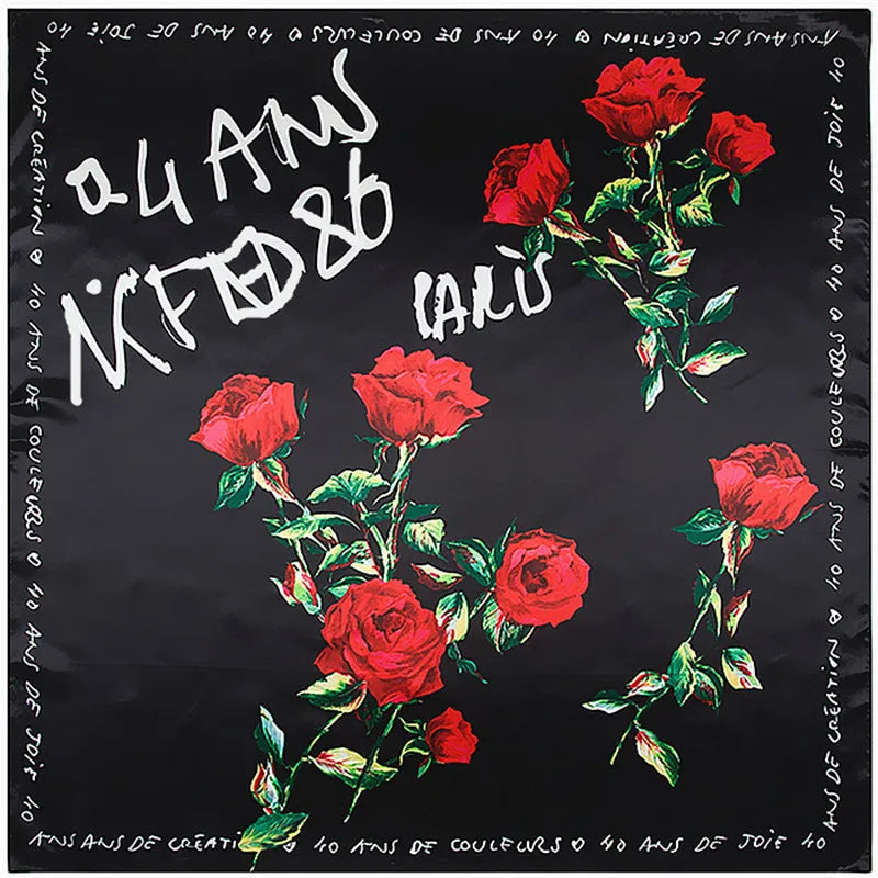 Foulard carré femme à imprimé floral – 90 × 90 cm