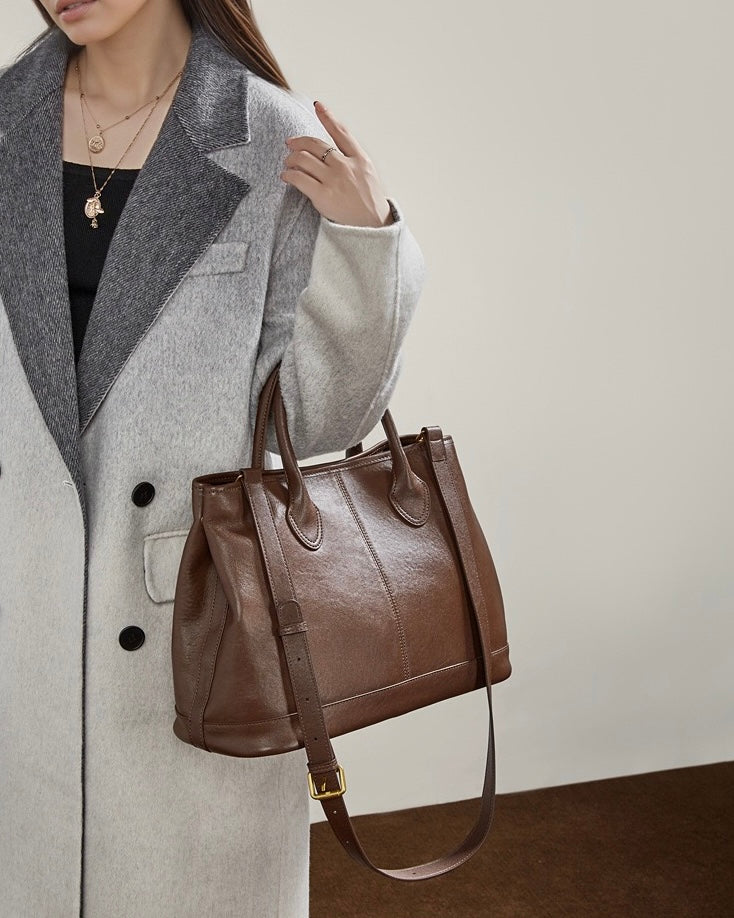 Sac à main tote en cuir véritable avec rivets -Grande Capacité, Style Vintage MYNELIA