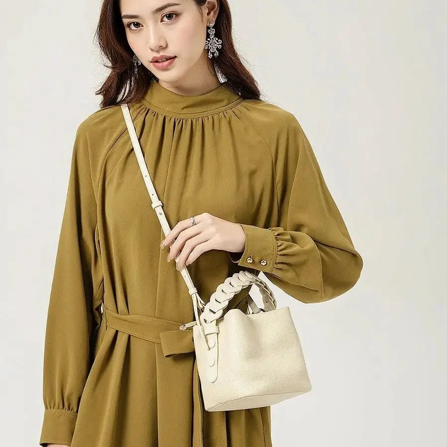 Sac bucket en cuir véritable souple – Doublure cuir