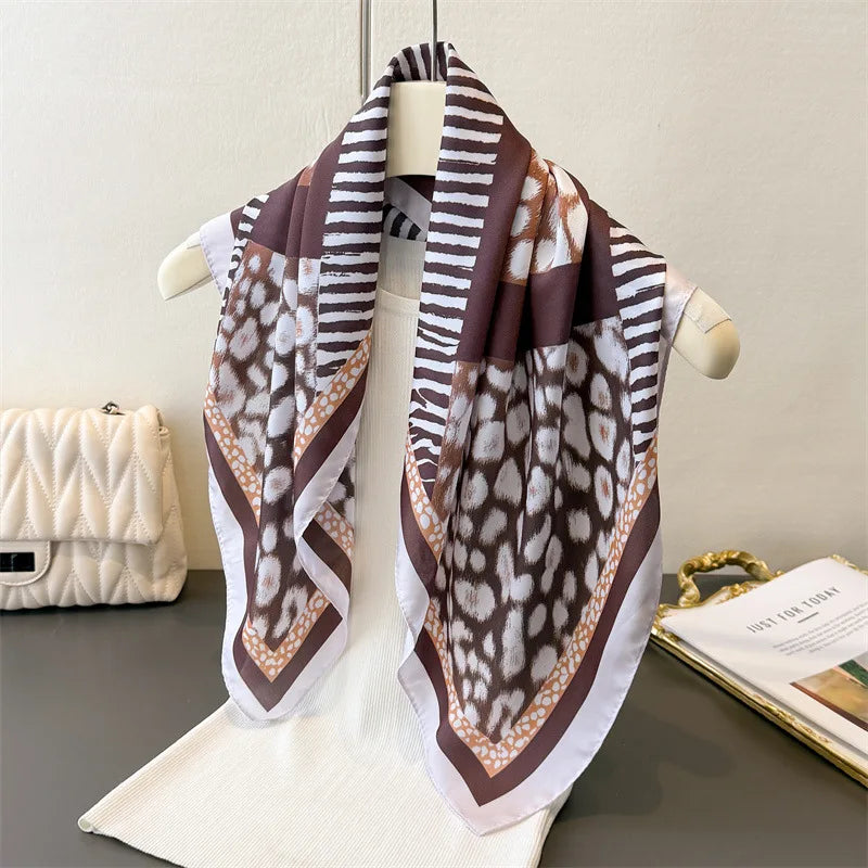 Foulard Carré Femme Motif Paisley – 70×70 cm, Doux & Multicolore MYNELIA