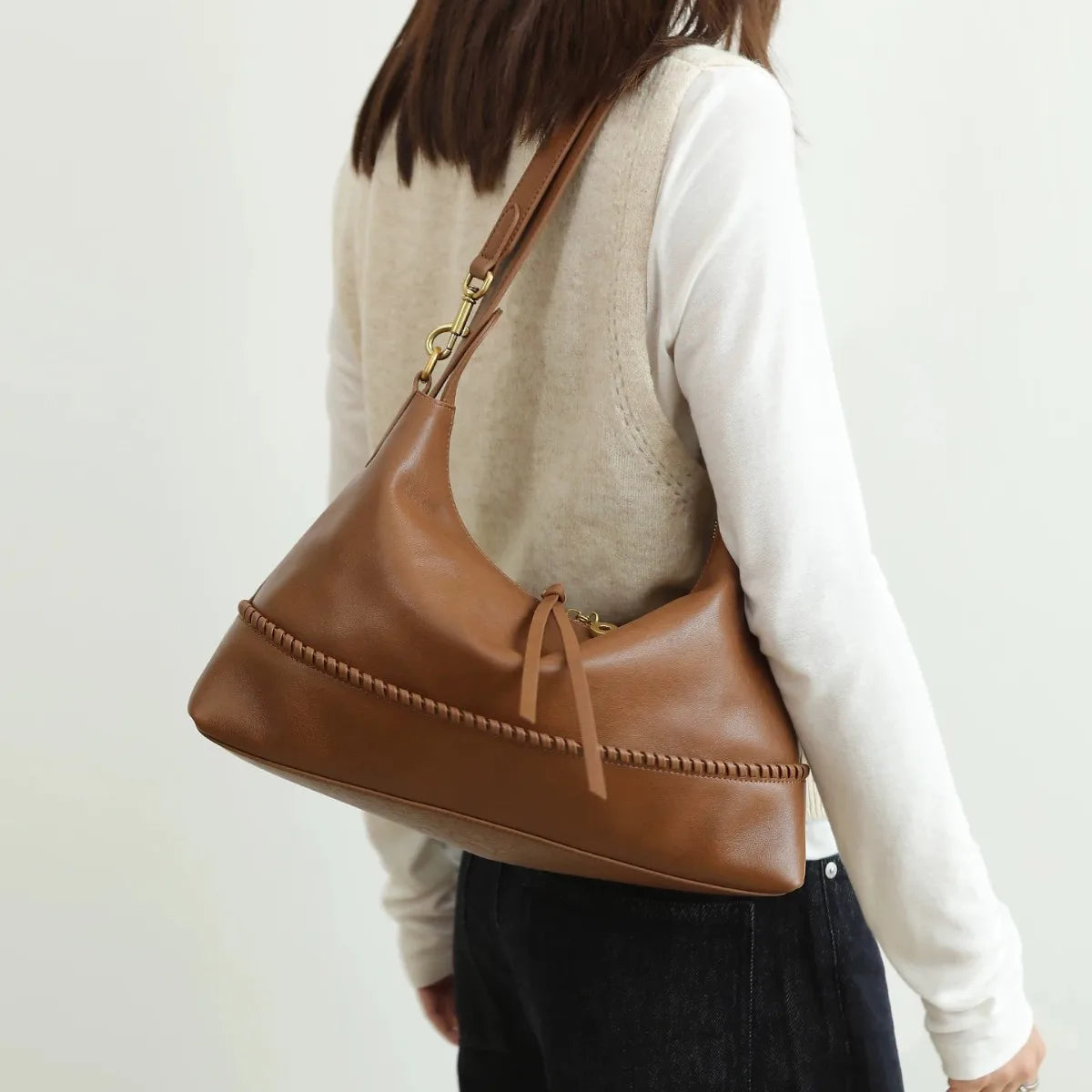 Sac à main Hobo en Cuir Véritable – Grande Capacité MYNELIA