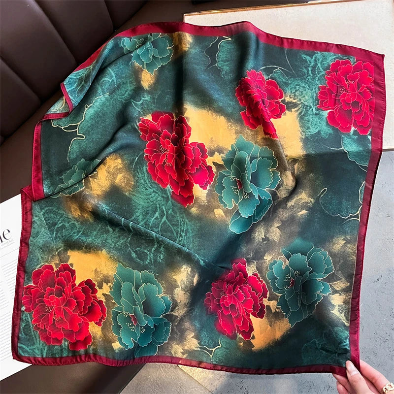 Foulard Carré Imprimé Floral 70×70 cm – Léger & Multicolore, Femme MYNELIA