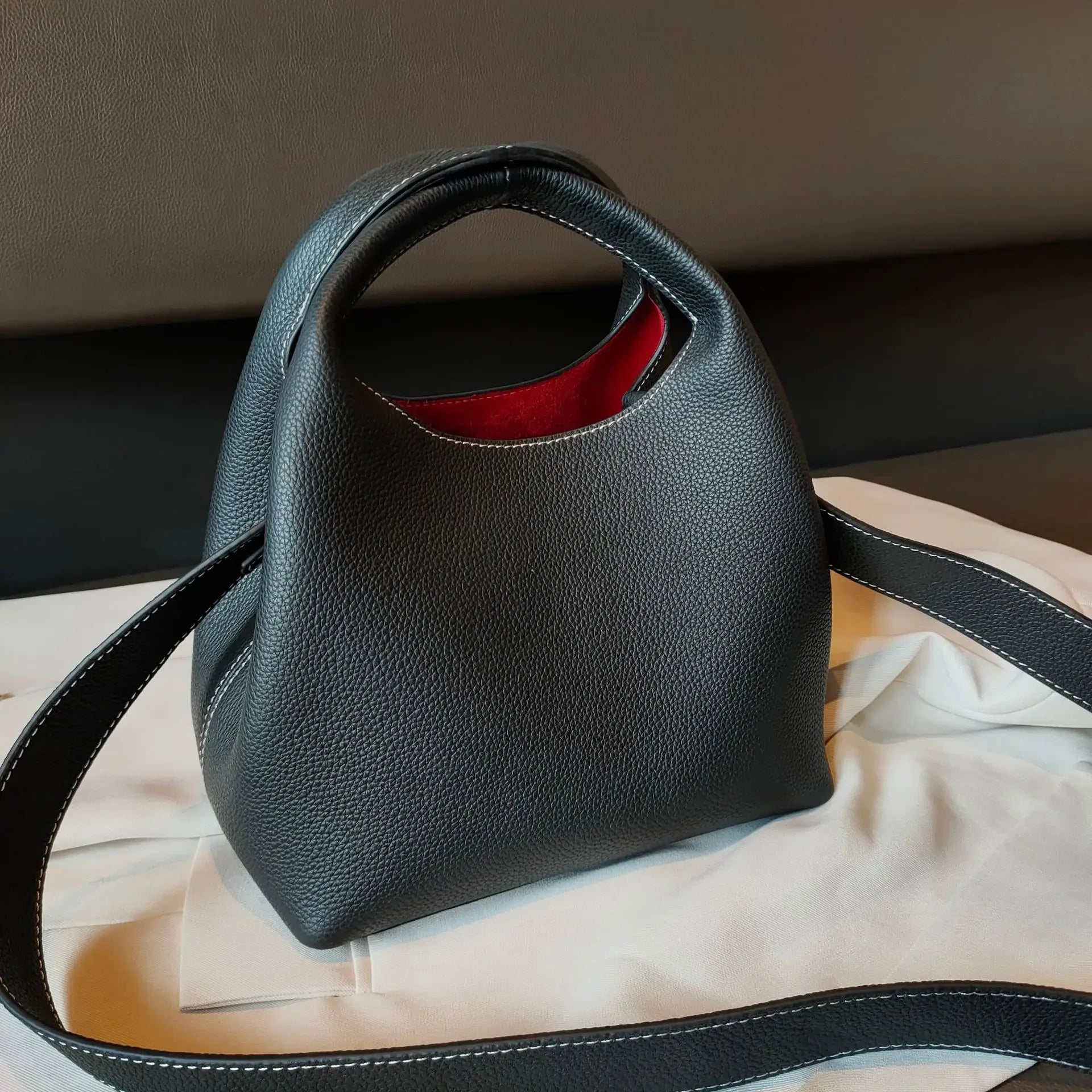 Sac Seau en Cuir de Vachette Naturel – Cabas Chic Femme MYNELIA