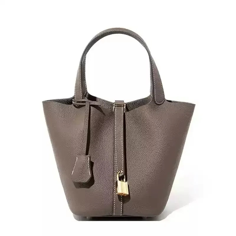 Sac Seau en Cuir Togo – Panier Souple Femme, 22 cm MYNELIA