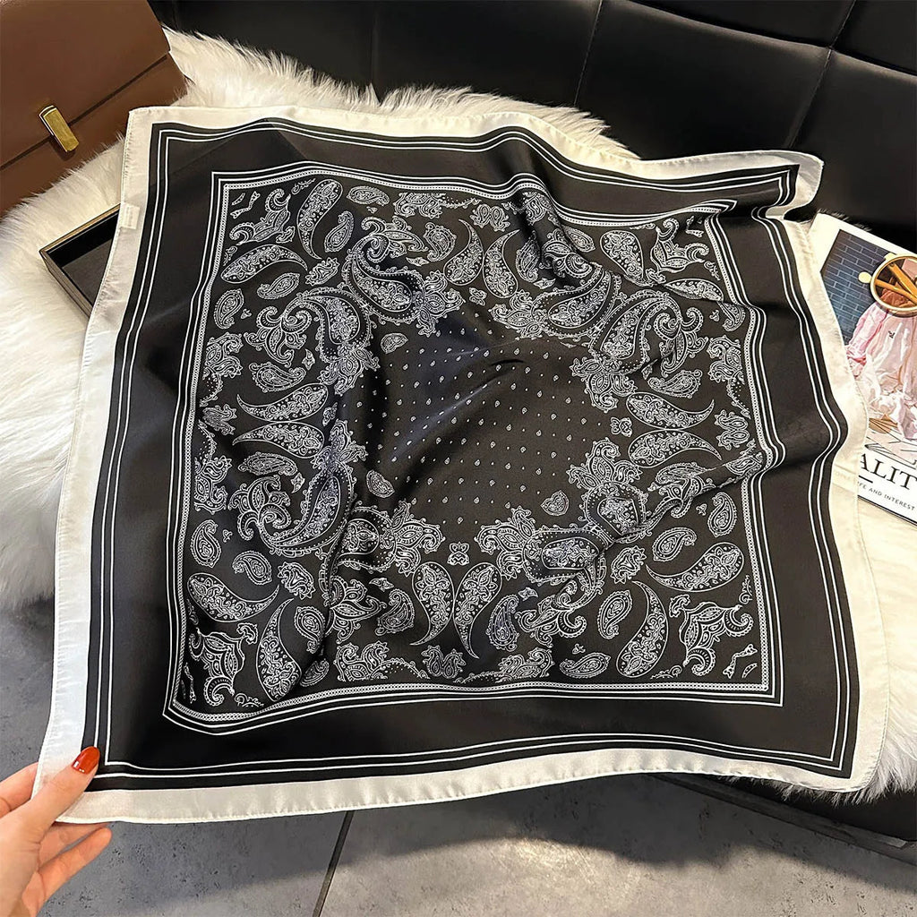Foulard Carré Femme Motif Paisley – 70×70 cm, Doux & Multicolore MYNELIA