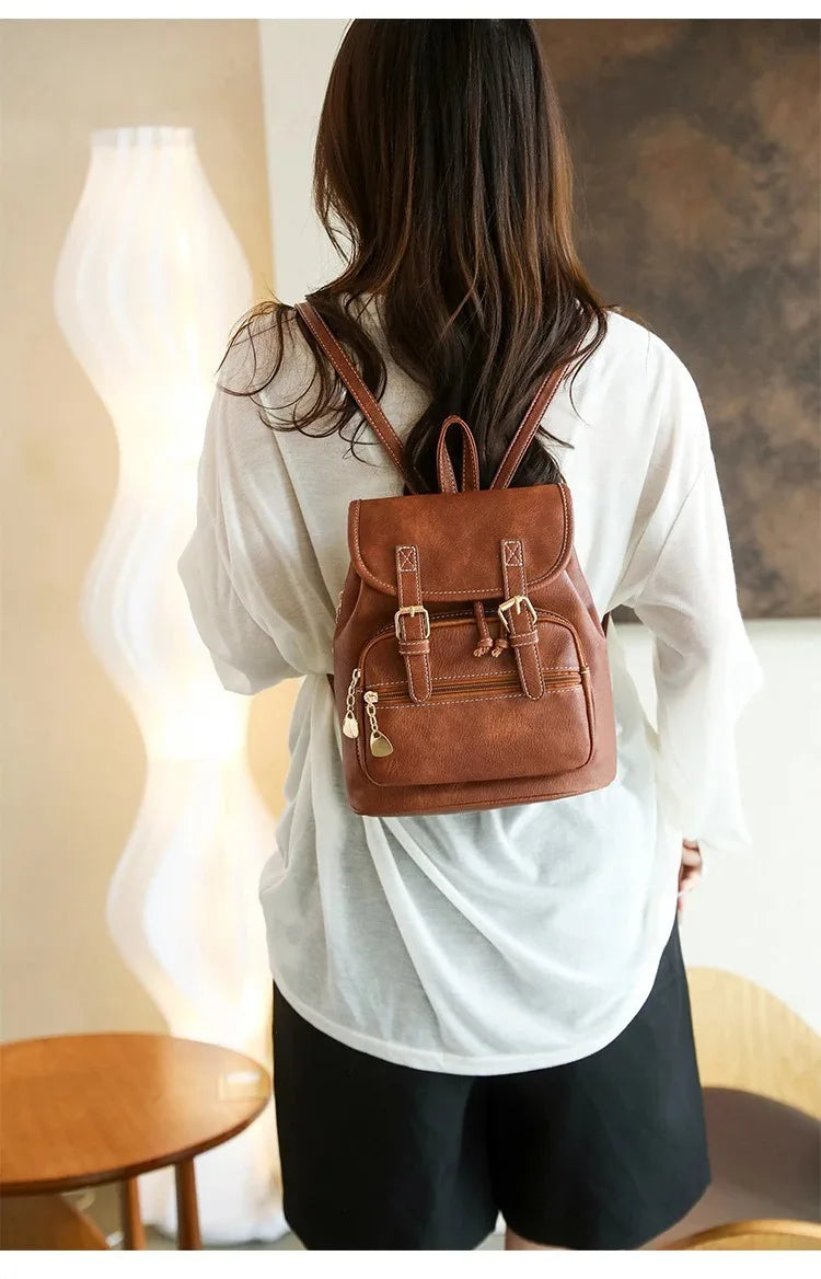 Sac à dos simili cuir Femme — Élégance Parisienne MYNELIA