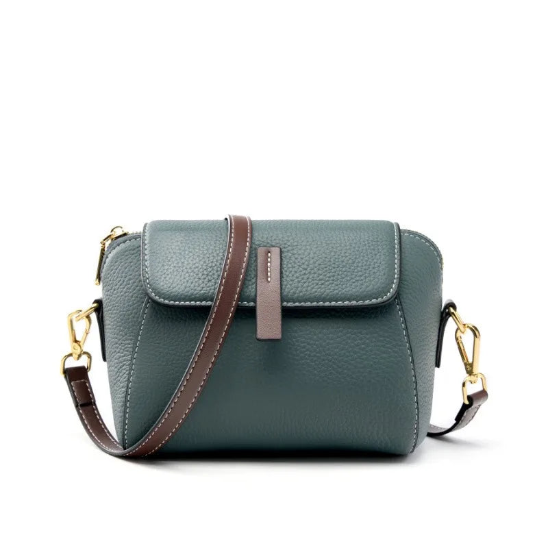 Sac bandoulière en cuir de vache véritable-Fermeture Zip & Finitions dorées MYNELIA