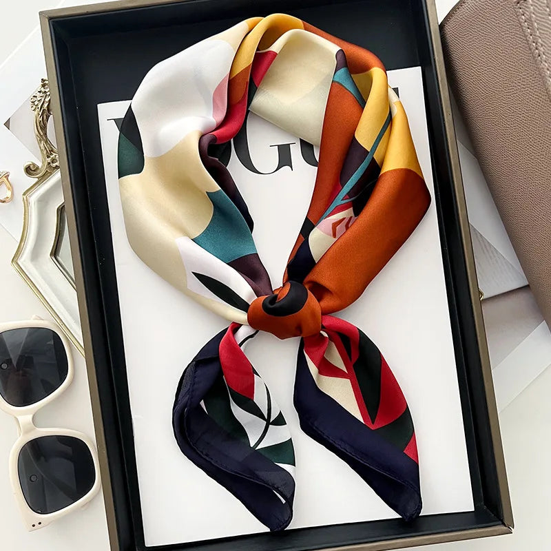 Foulard carré femme en polyester satiné – 70 × 70 cm