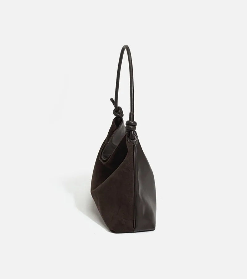 Sac à main cuir suédé Rétro — La Douceur de l’Hiver MYNELIA