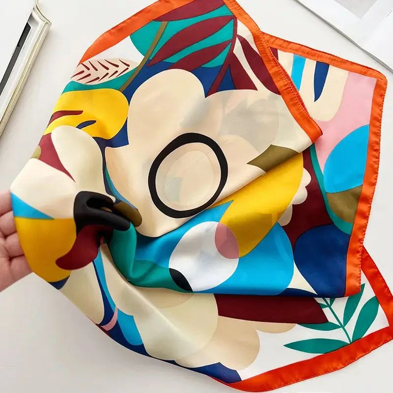 Foulard carré femme en polyester satiné – 70 × 70 cm