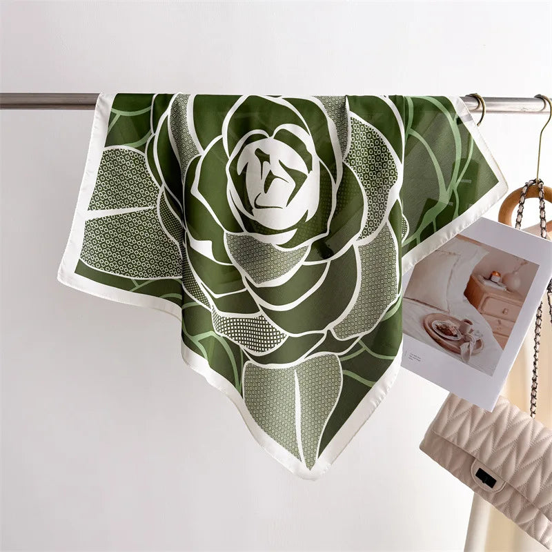 Foulard Carré Imprimé Floral 70×70 cm – Léger & Multicolore, Femme MYNELIA