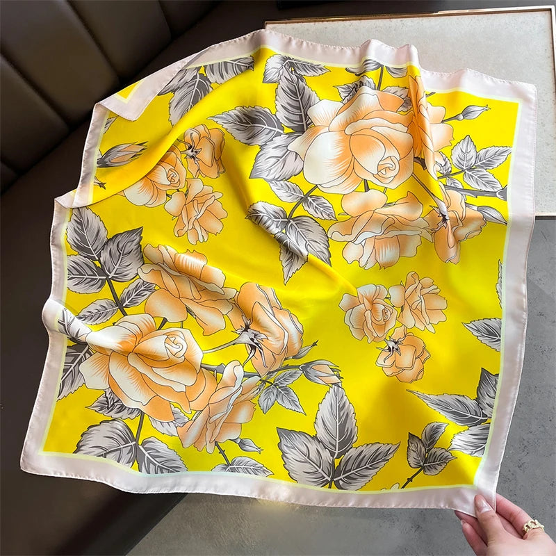 Foulard Carré Imprimé Floral 70×70 cm – Léger & Multicolore, Femme MYNELIA
