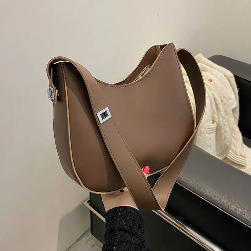 Sac à main Hobo cuir souple — La Désinvolture Élégante MYNELIA