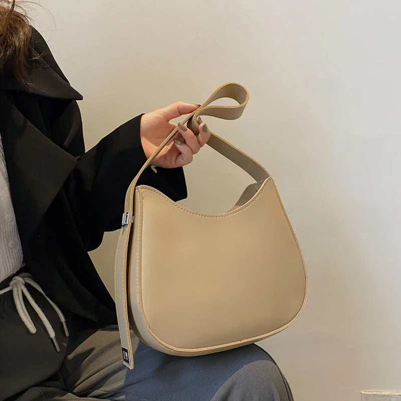 Sac à main Hobo cuir souple — La Désinvolture Élégante MYNELIA