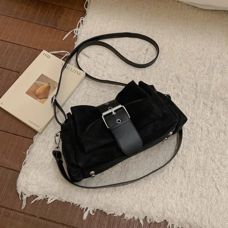 Sac à bandoulière  suède plissé – Fermoir Style fashion