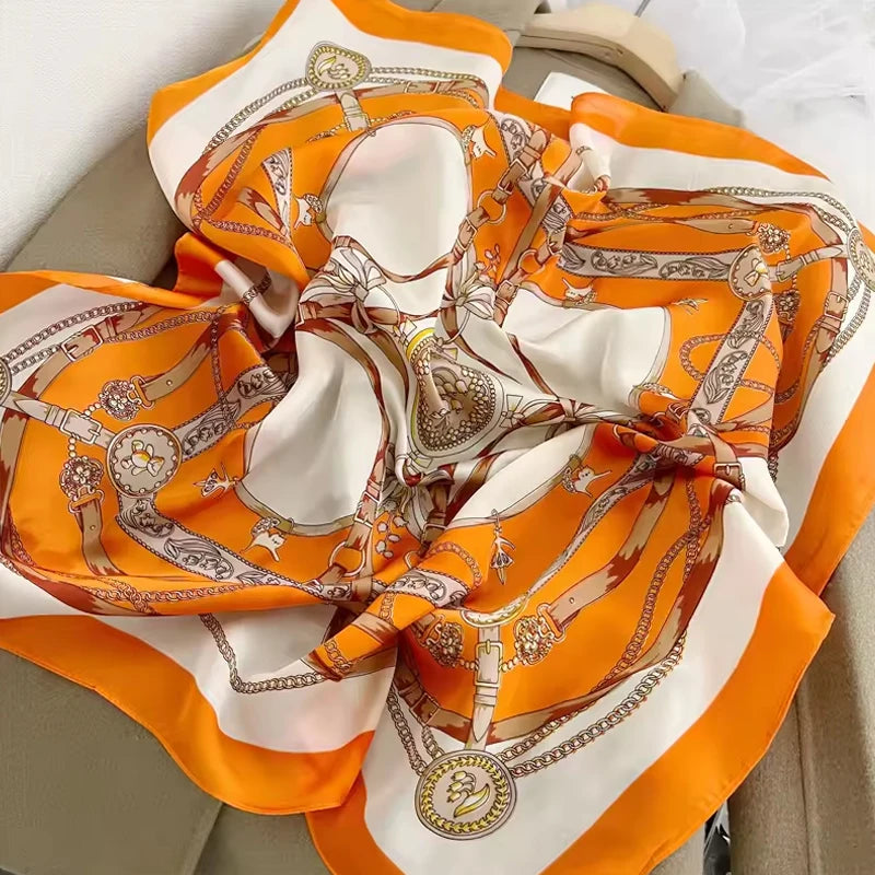 Foulard carré satiné en polyester – Orange ornemental ou vert cachemire