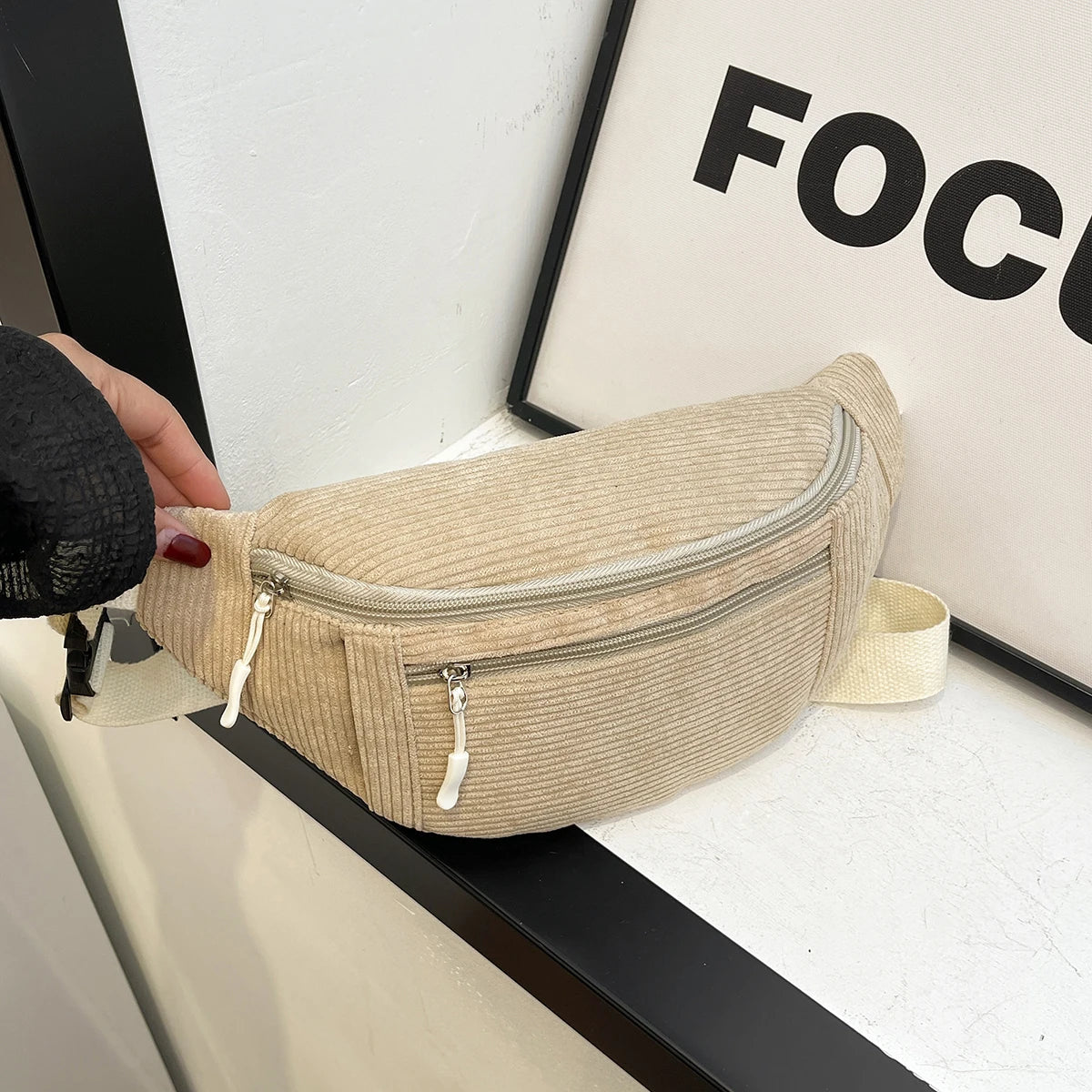 Sac banane velours côtelé — Pochette Tendance Femme | Bandoulière & Ceinture MYNELIA