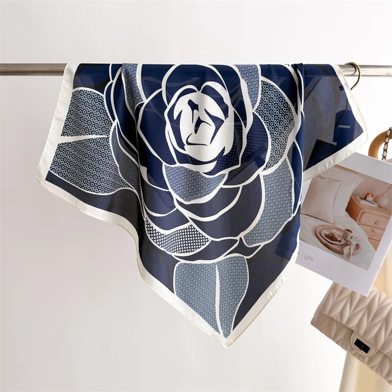Foulard Carré Imprimé Floral 70×70 cm – Léger & Multicolore, Femme MYNELIA