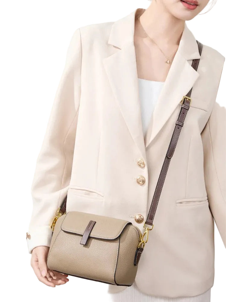 Sac bandoulière en cuir de vache véritable-Fermeture Zip & Finitions dorées MYNELIA