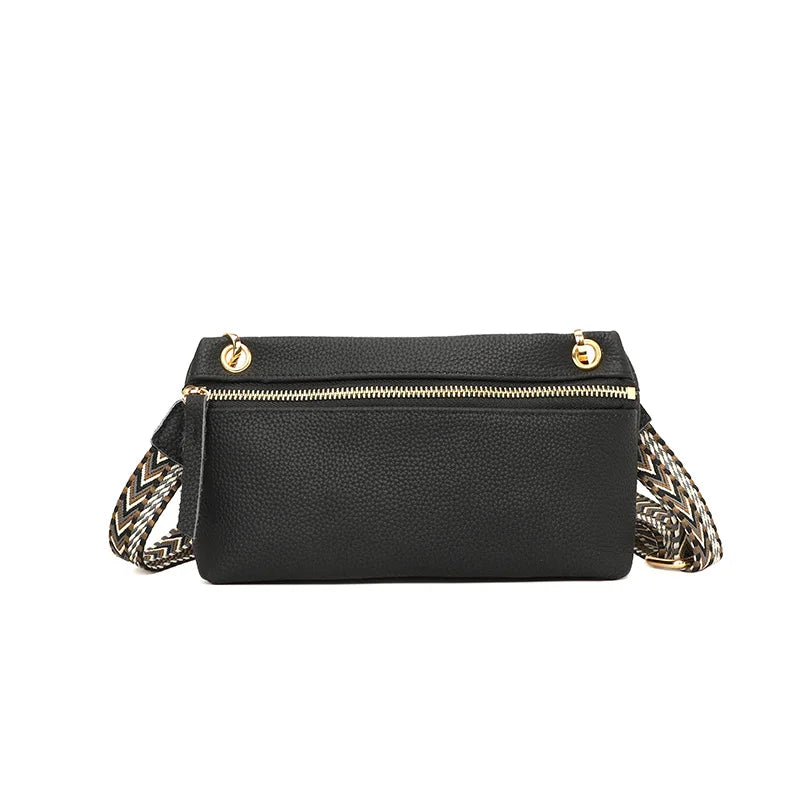 Tasche aus Leder mit Nieten & Pailletten – Trendige Clutch