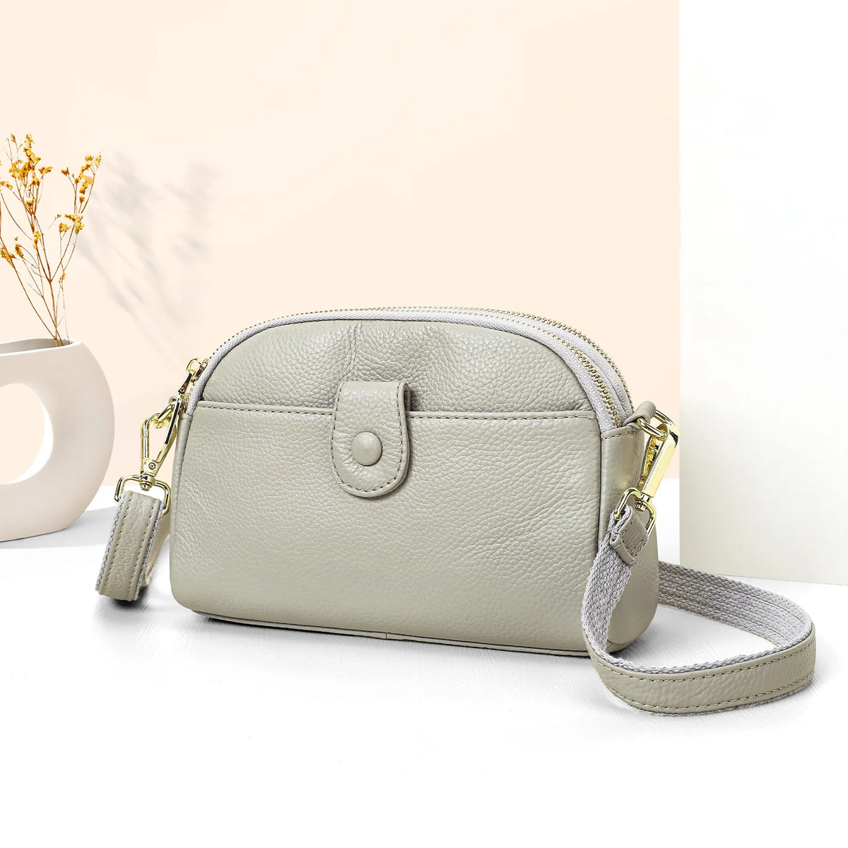 Petit sac épaule en cuir de vachette à poches intérieures