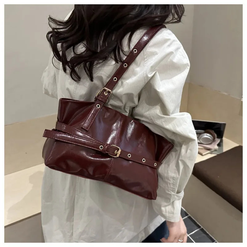 Sac à main boucle ceinture — Cabas vintage femme | Grande capacité & Épaule MYNELIA