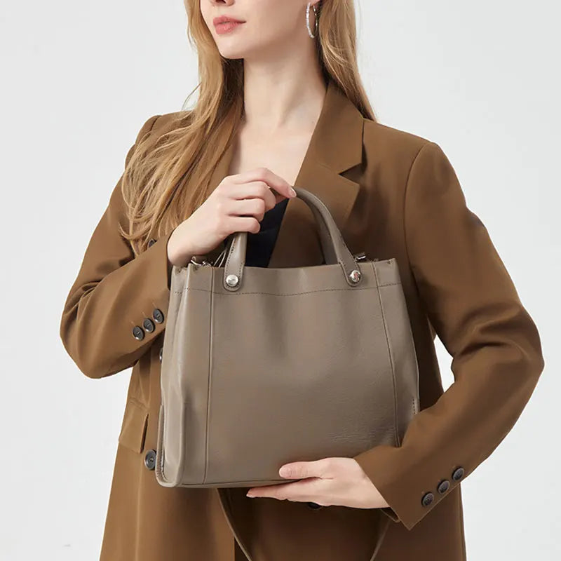 Sac cabas souple en cuir véritable à poches intérieures