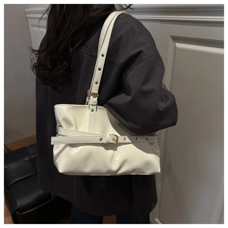 Sac à main boucle ceinture — Cabas vintage femme | Grande capacité & Épaule MYNELIA