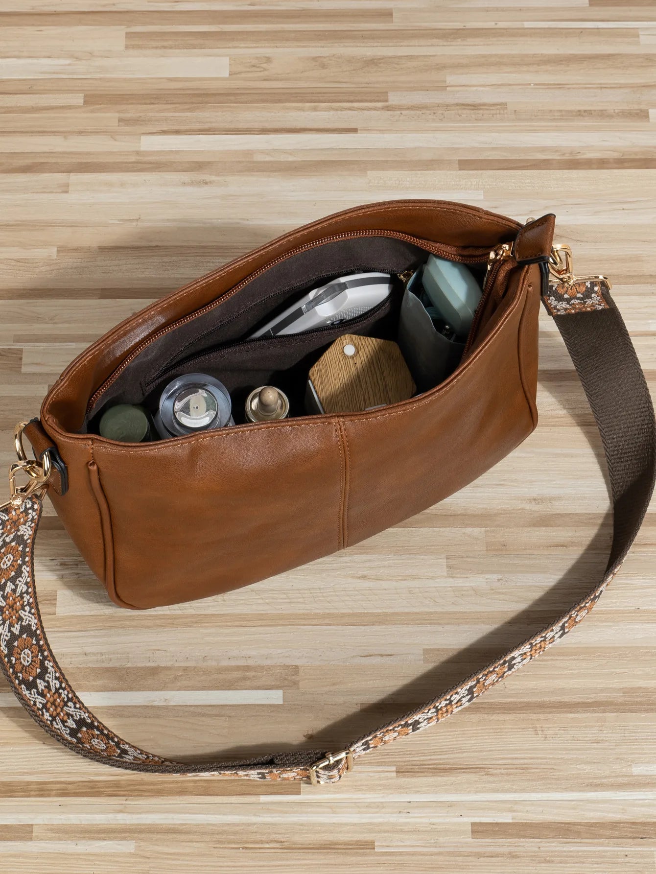 Sac à main en cuir vegan Éco-Responsable – Forme rectangulaire, Poche Zip