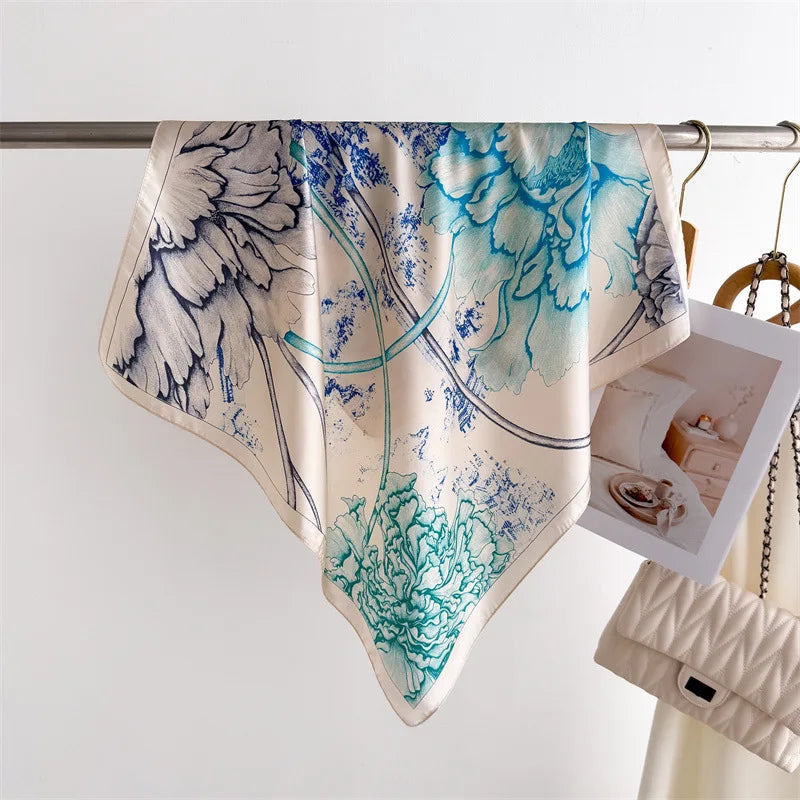Foulard Carré Imprimé Floral 70×70 cm – Léger & Multicolore, Femme MYNELIA