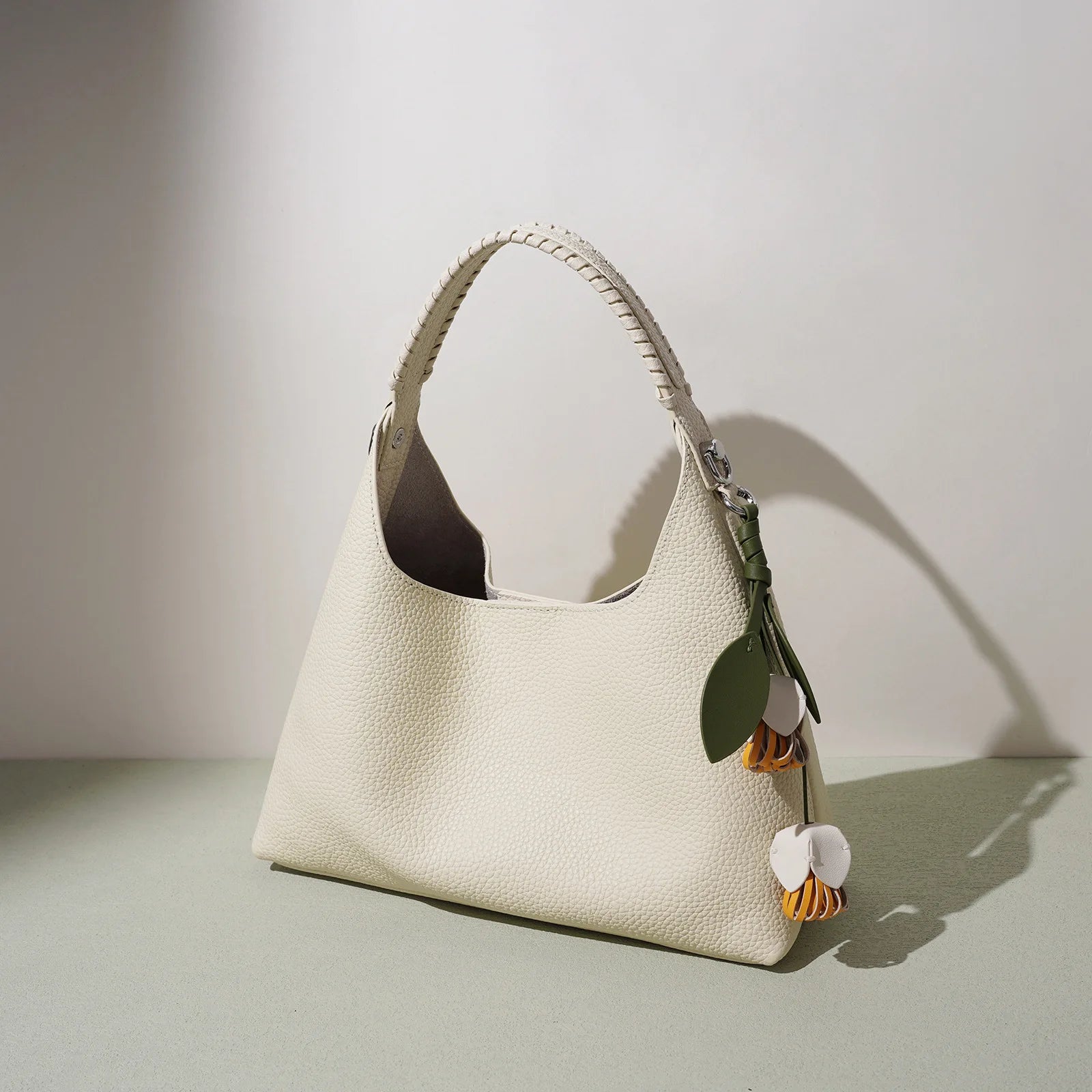 Sac bucket en cuir véritable grain supérieur – Style casual chic