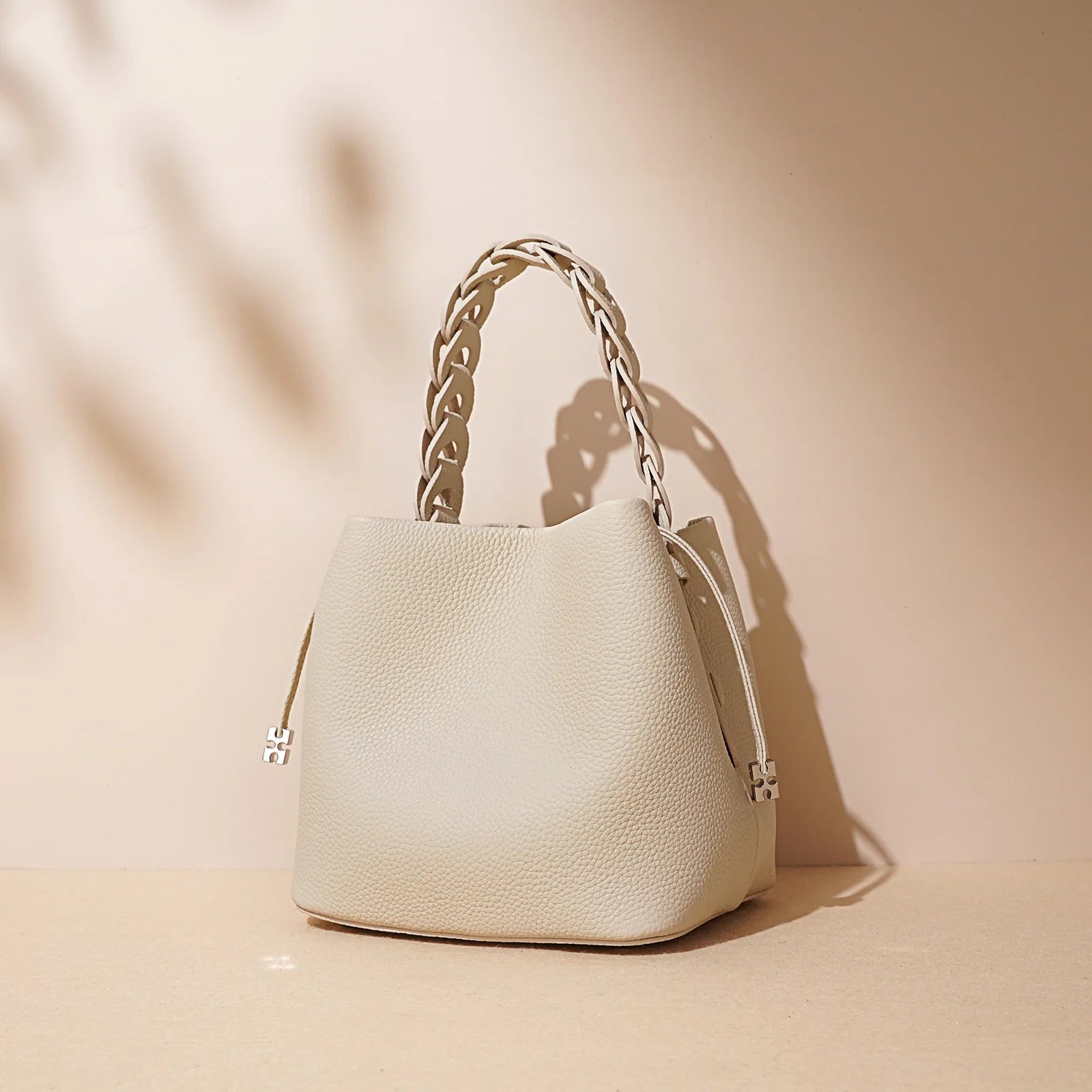 Sac à main cuir véritable – Vachette Texturée & Style Parisien Chic