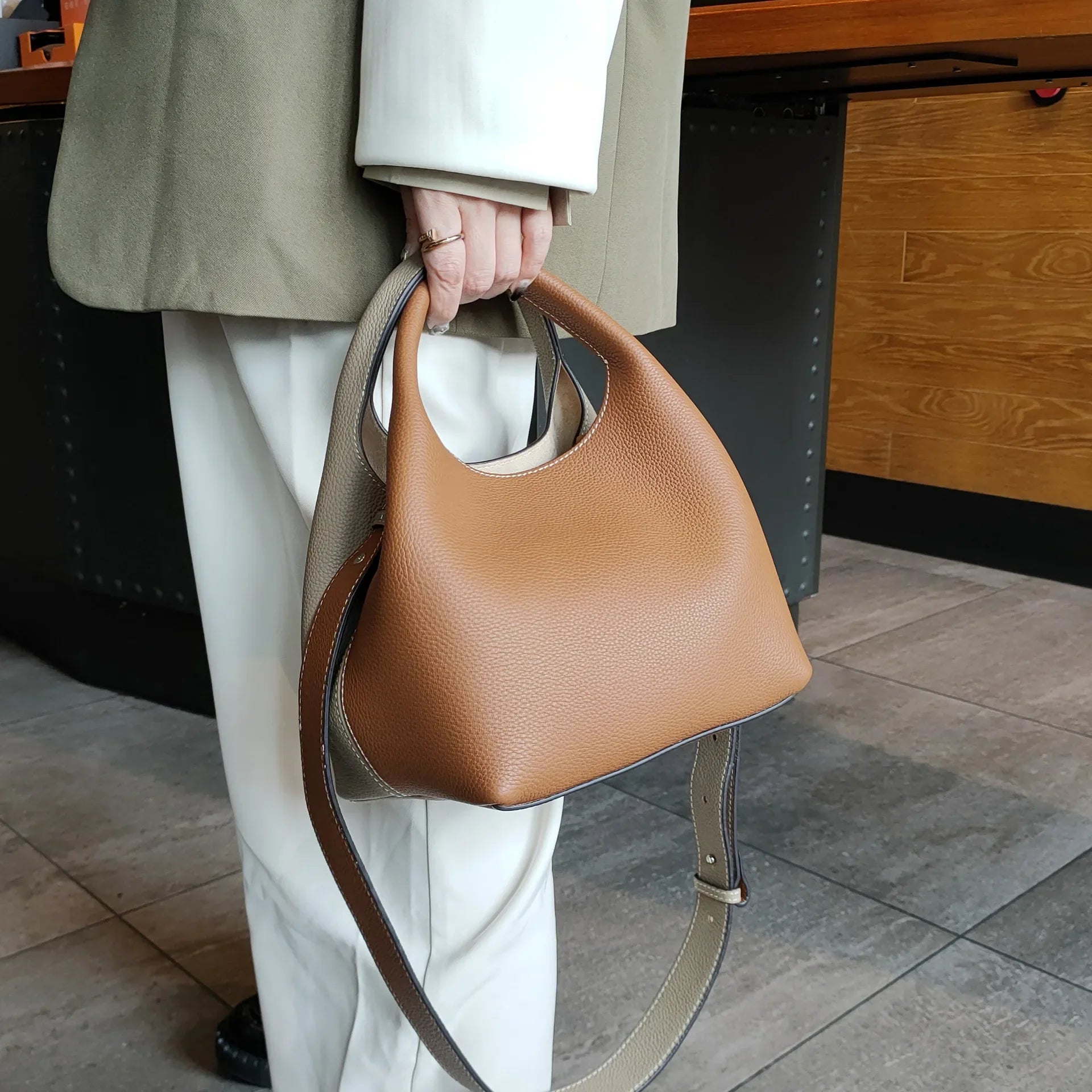 Sac Seau en Cuir de Vachette Naturel – Cabas Chic Femme MYNELIA