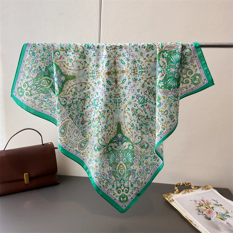Foulard Carré Imprimé Floral 70×70 cm – Léger & Multicolore, Femme MYNELIA