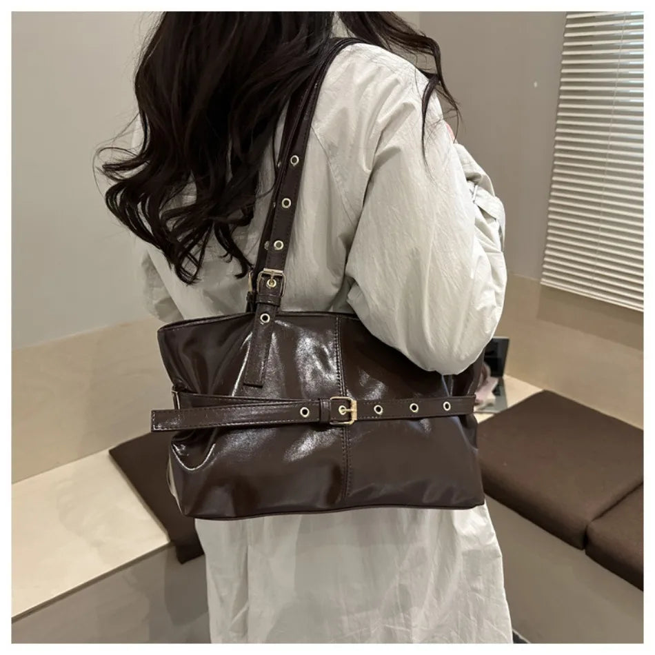 Sac à main boucle ceinture — Cabas vintage femme | Grande capacité & Épaule MYNELIA