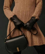 Design Damenmode lässige schlichte Umhängetasche Damen Leder Kupferschnalle Umhängetasche Echtes Leder Satteltasche weiblich