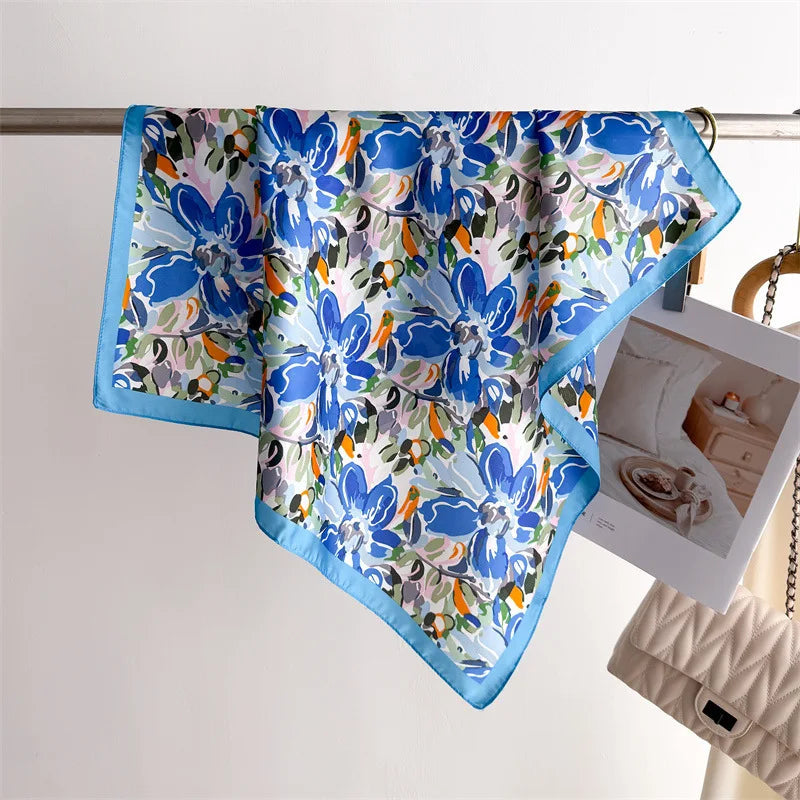 Foulard Carré Imprimé Floral 70×70 cm – Léger & Multicolore, Femme MYNELIA