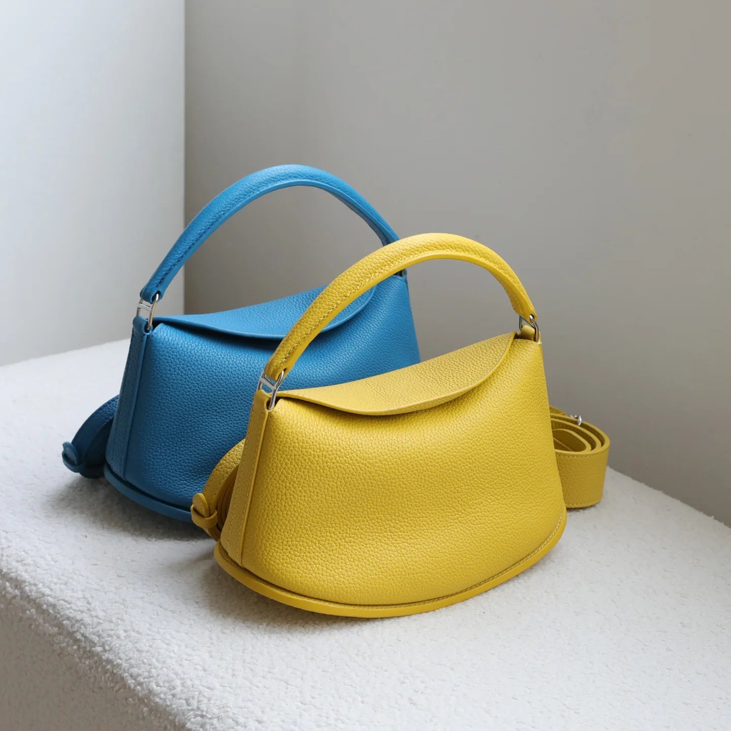 Sac à main Hobo en Cuir Pleine Fleur–Style Minimaliste & Chic MYNELIA