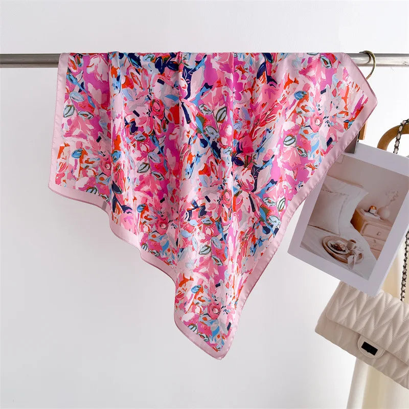 Foulard Carré Imprimé Floral 70×70 cm – Léger & Multicolore, Femme MYNELIA
