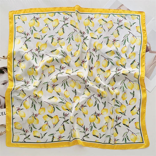 Foulard Carré Imprimé Floral 70×70 cm – Léger & Multicolore, Femme MYNELIA