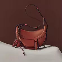 Sac à Bandoulière en cuir Équestre – Demi-Lune MYNELIA