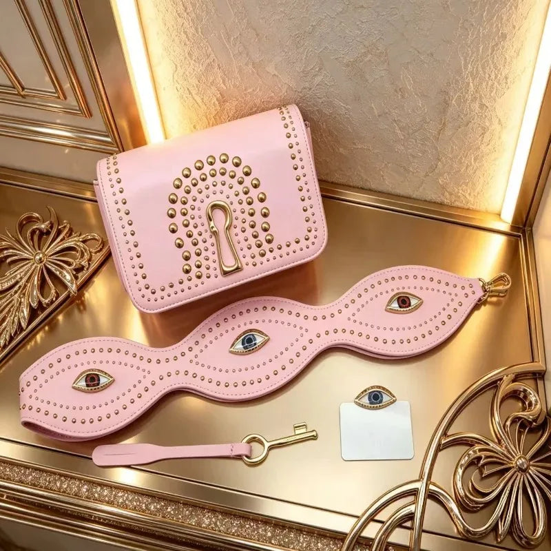 Petit sac épaule femme à rabat et rivets – Simili cuir