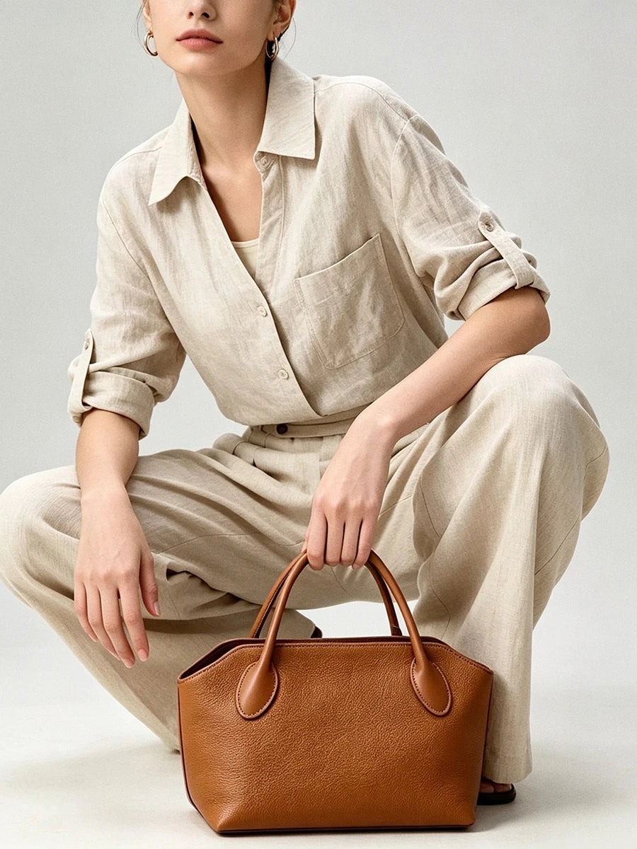 Handtasche aus genarbtem Echtleder – Minimalistische Eleganz