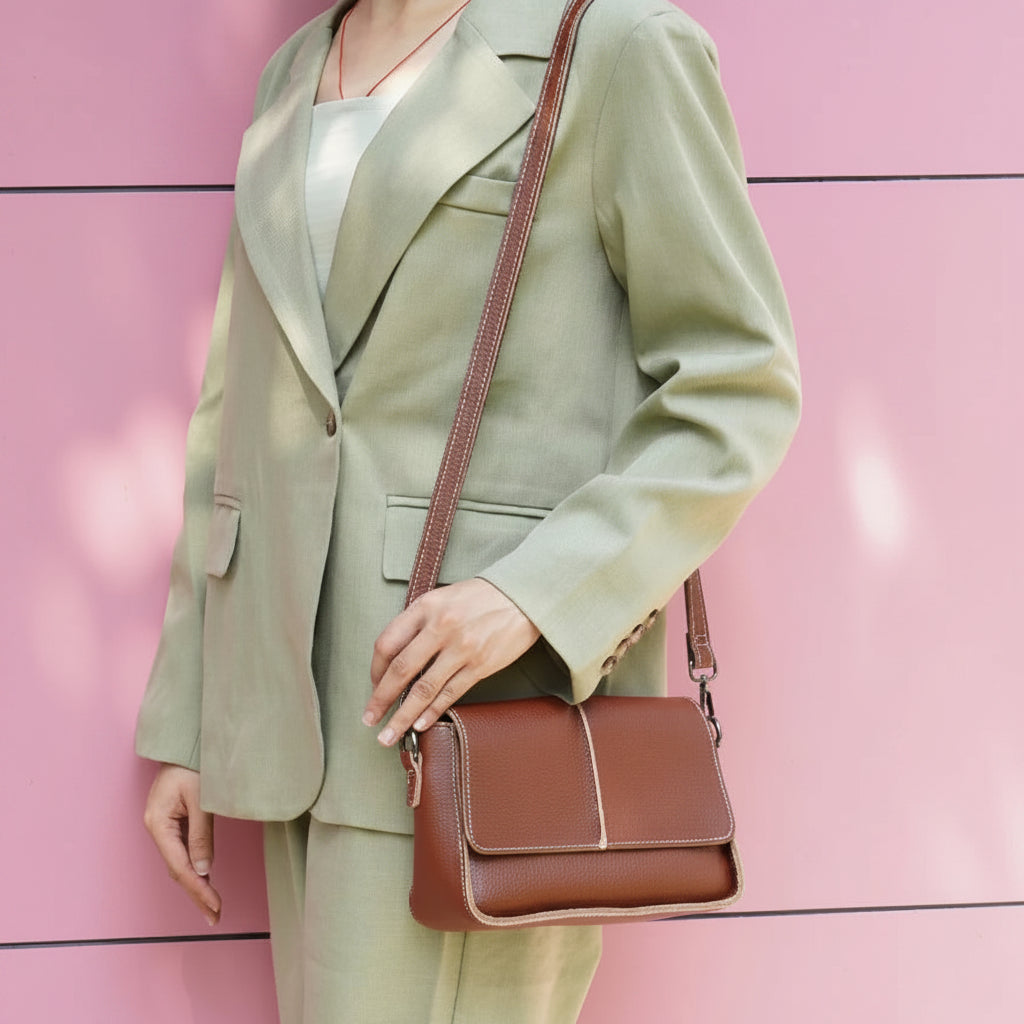 Sac bandoulière cuir véritable –Pochette Carrée Rabat Style Rétro MYNELIA