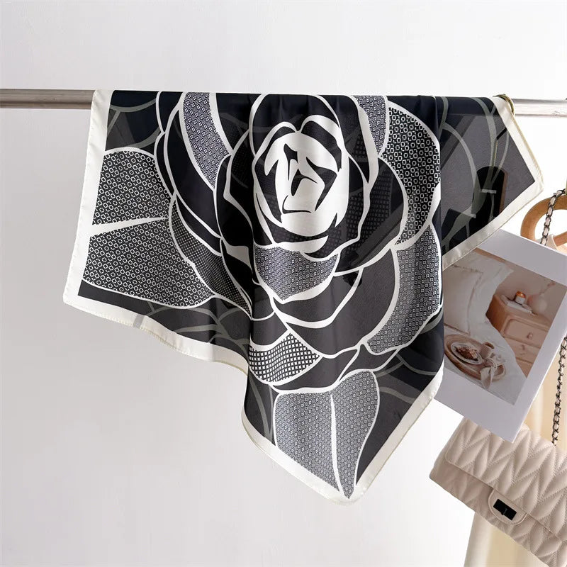 Foulard Carré Imprimé Floral 70×70 cm – Léger & Multicolore, Femme MYNELIA