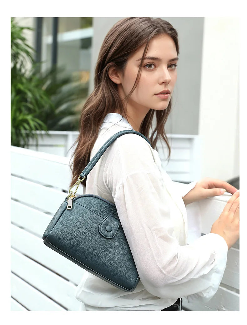 Petit sac épaule en cuir de vachette à poches intérieures