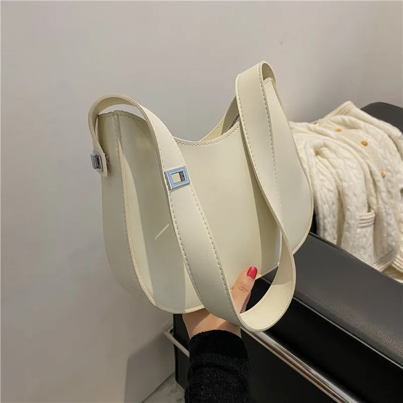 Sac à main Hobo cuir souple — La Désinvolture Élégante MYNELIA