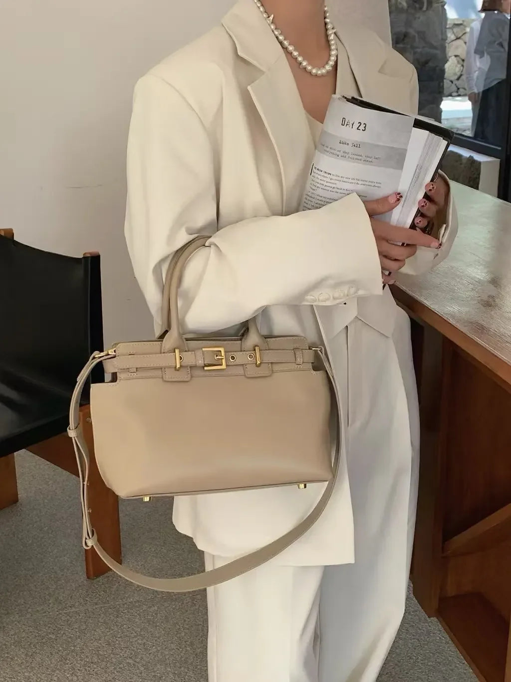 Sac à Main Cuir Ciré Huile Femme | Tote Casual Chic – Intemporels MYNELIA